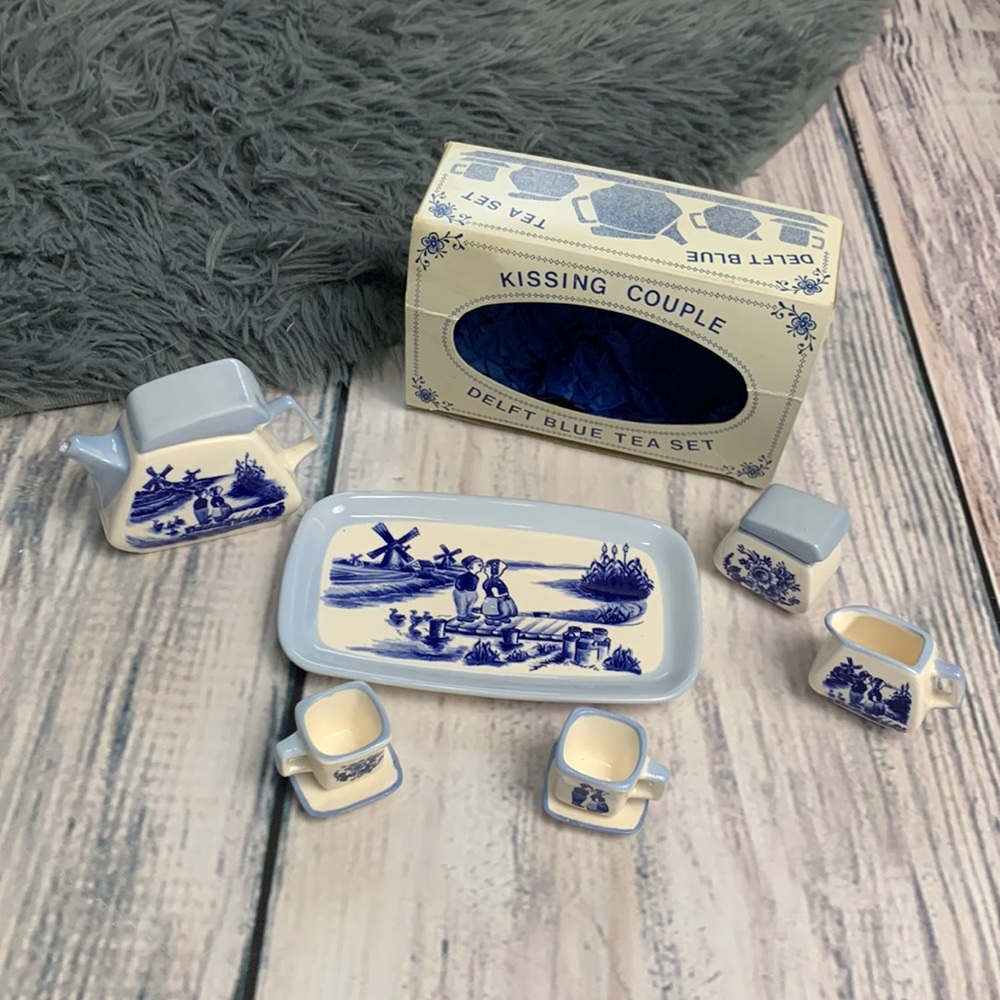 Vintage Kissing Couple Delft Blue Mini Tea Set with Original Box